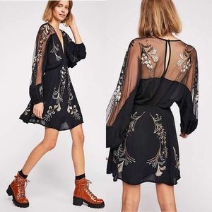 Free people Bonjour embroidered dress, size large, never worn with tags